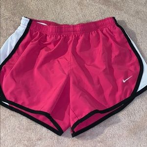Girls Nike tempo running shorts